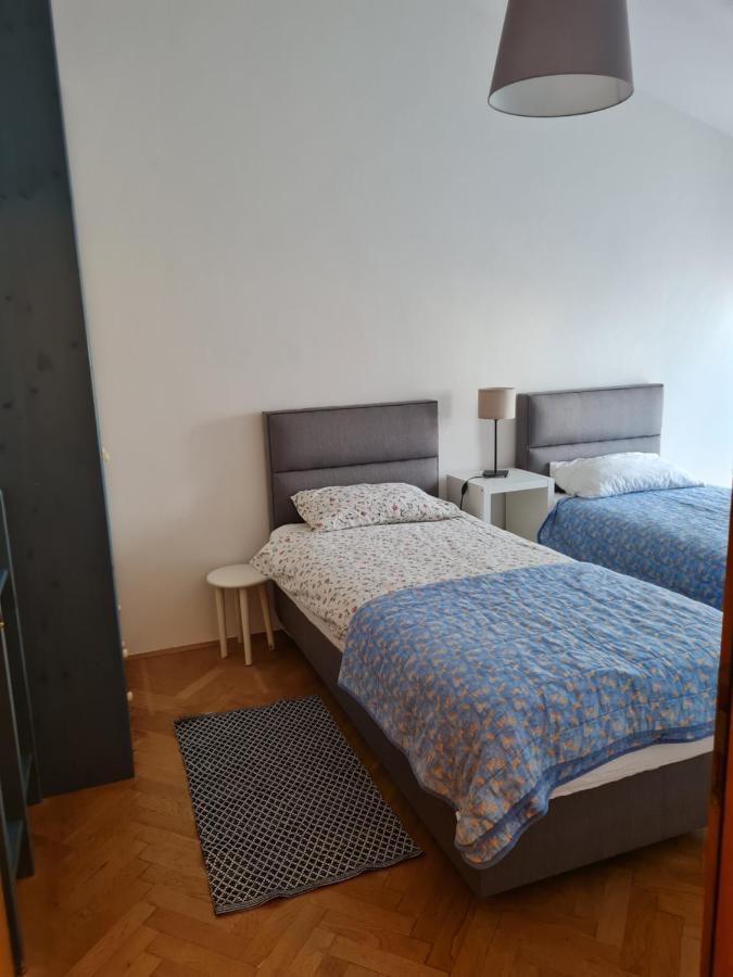 Apartment Karmen Умаг Экстерьер фото
